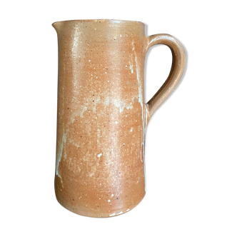 Sandstone pitcher