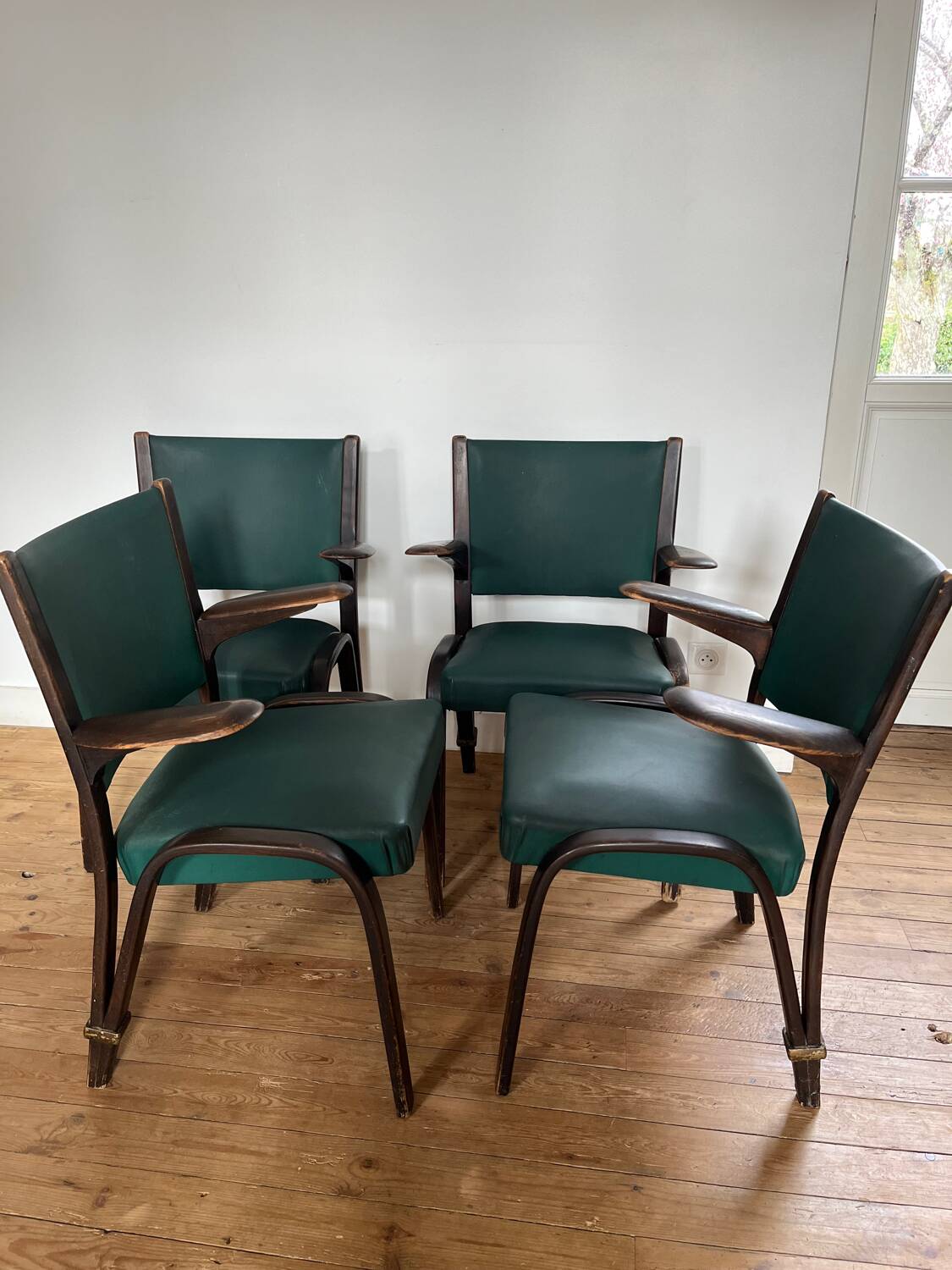 4 Steiner chairs