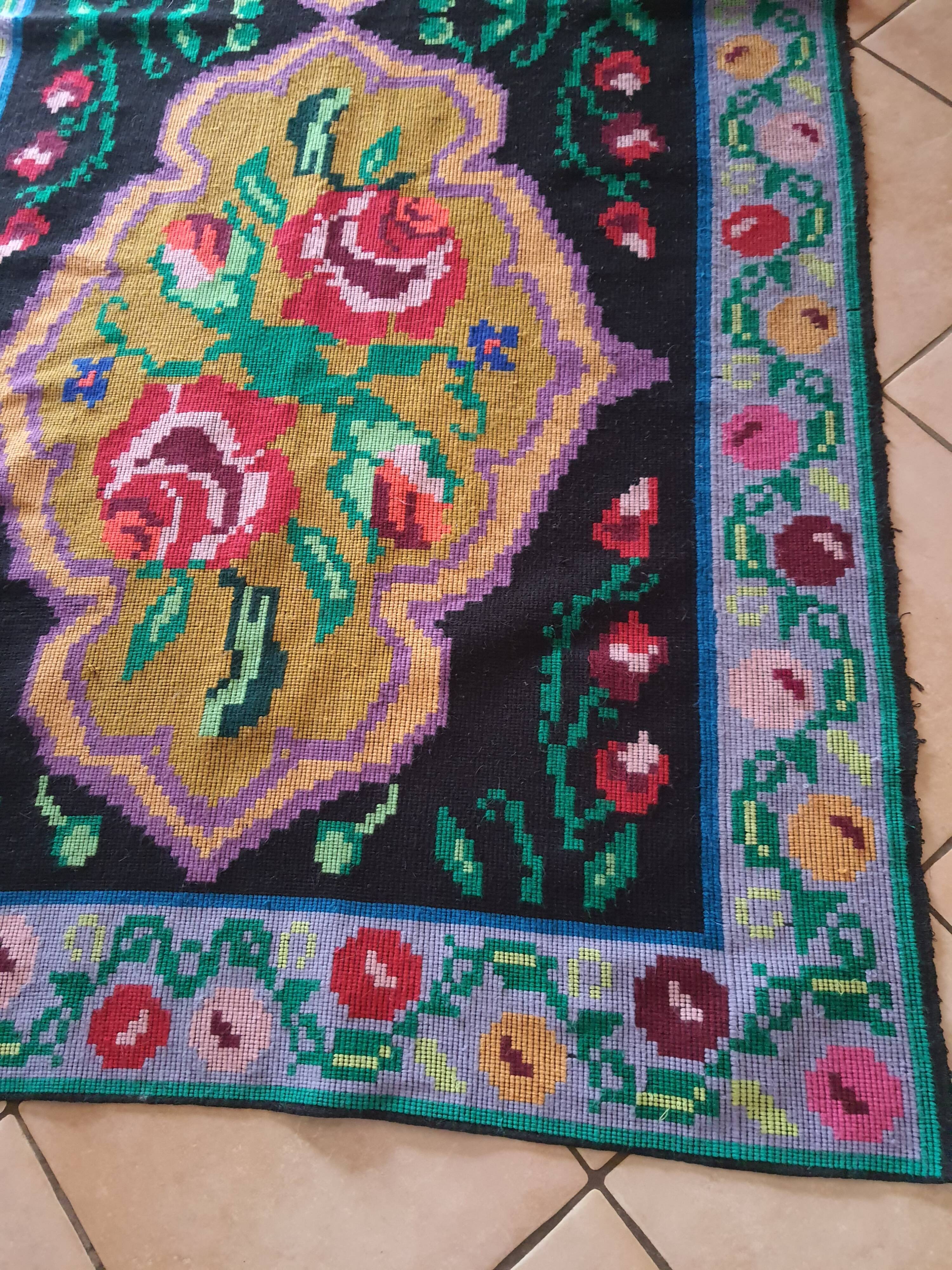 Vintage Moldovan carpet 247x120cm