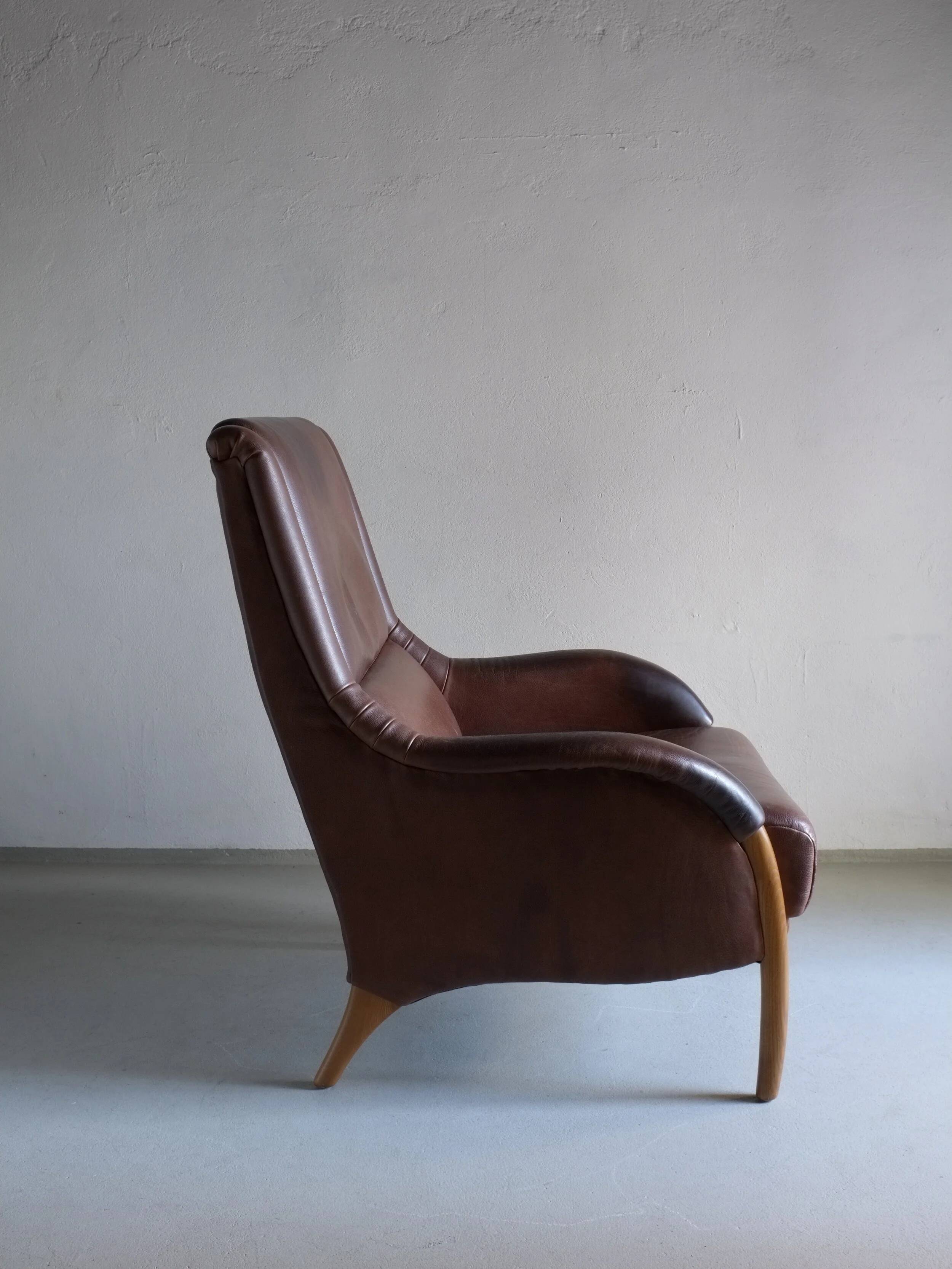 Brown leather lounge chair | Netherlands | 1980s