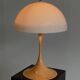 Lampe de table Panthella Louis Poulsen Verner Panton base beige