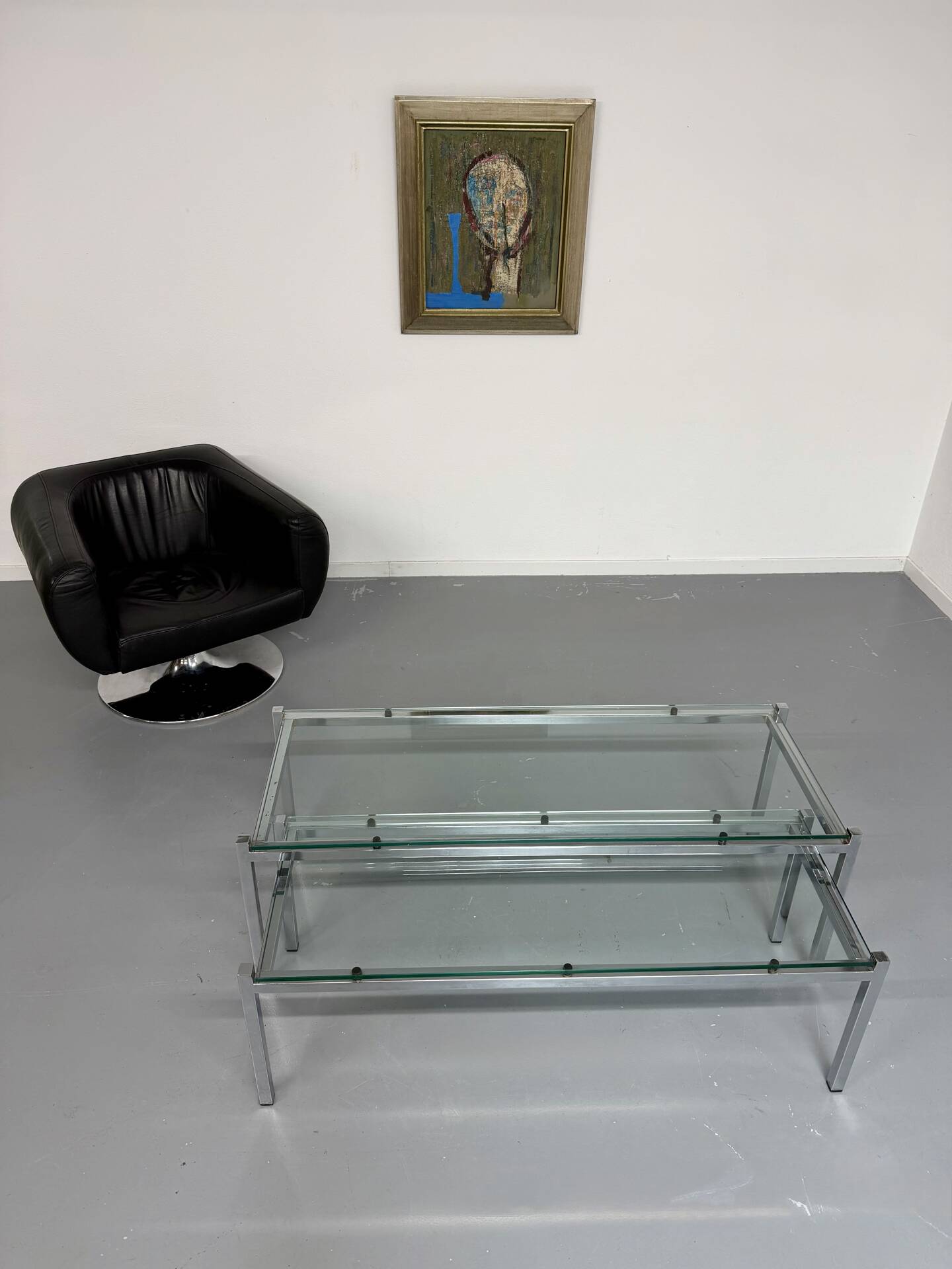 2 large nesting coffee tables in chrome and glass, 1970s design.