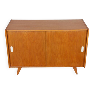 Oak chest of drawers, model U-452, by Jiroutek for Interier Praha, 1960