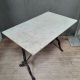 Bistro table in white marble
