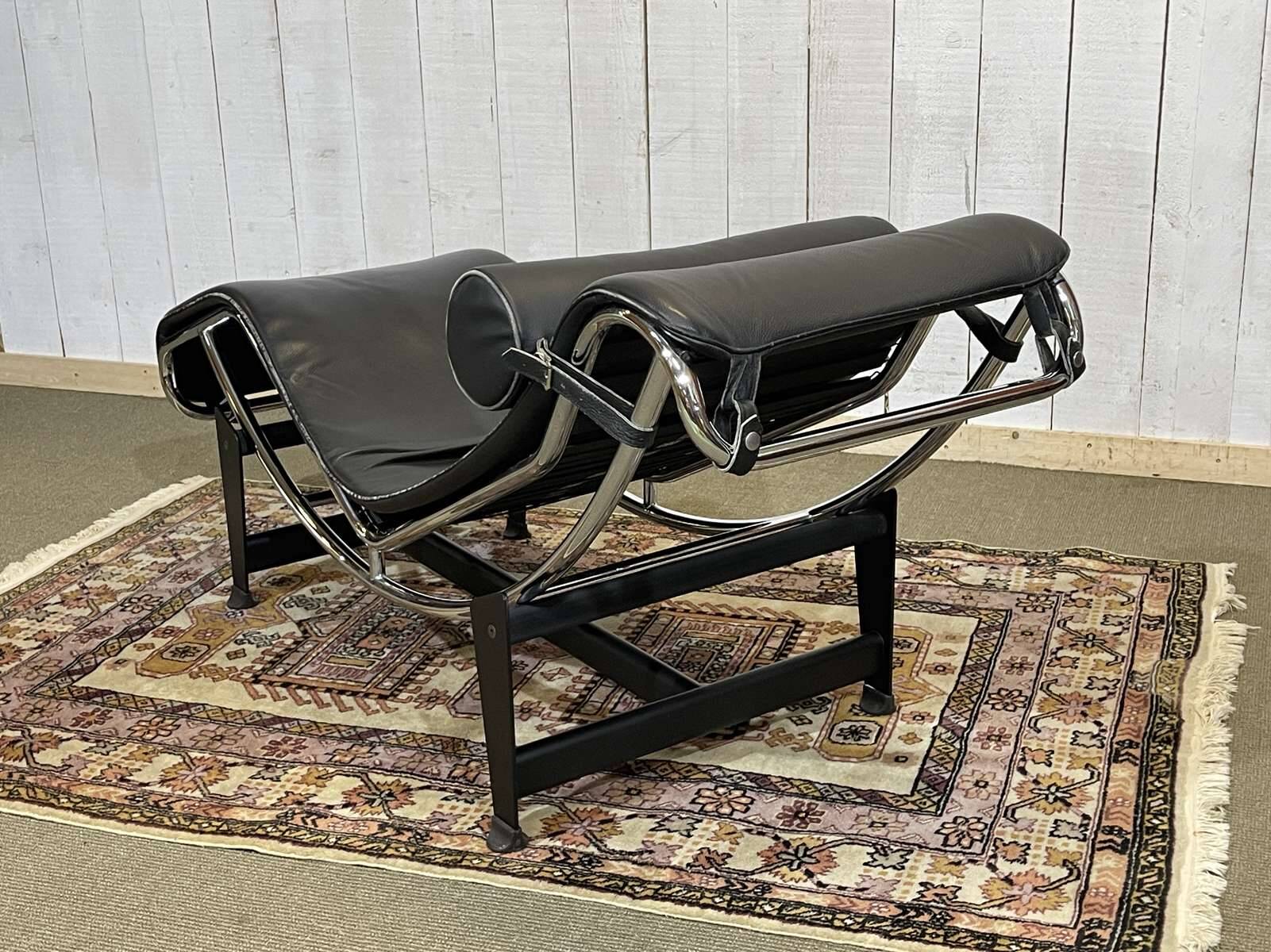 Chaise longue in the style of the LC4 by Le Corbusier - modern work