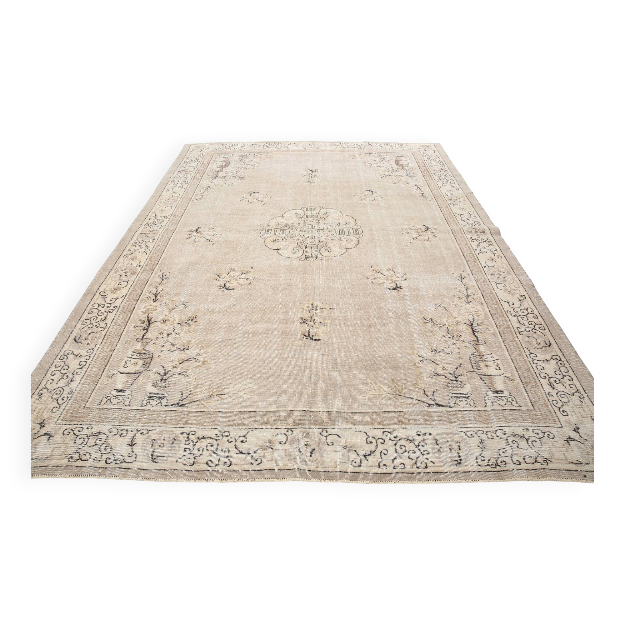 Tapis oriental vintage beige