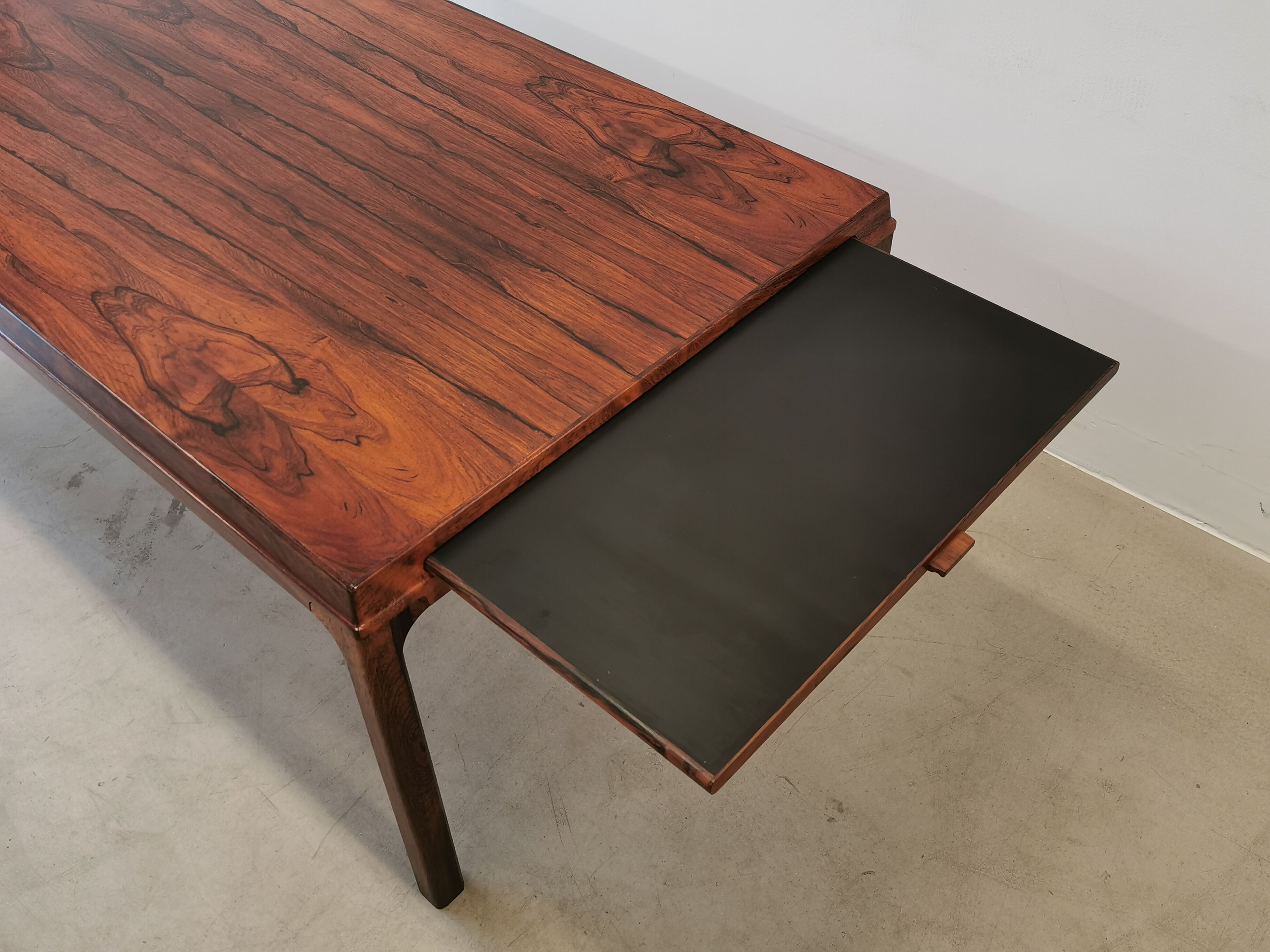 Scandinavian rosewood coffee table Johannes Andersen for Trensum