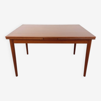 Vintage Scandinavian style dining table from the 50s and 60s in teak with extensions