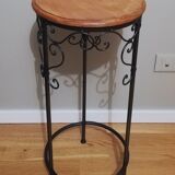 Pedestal table in wrought iron and wood