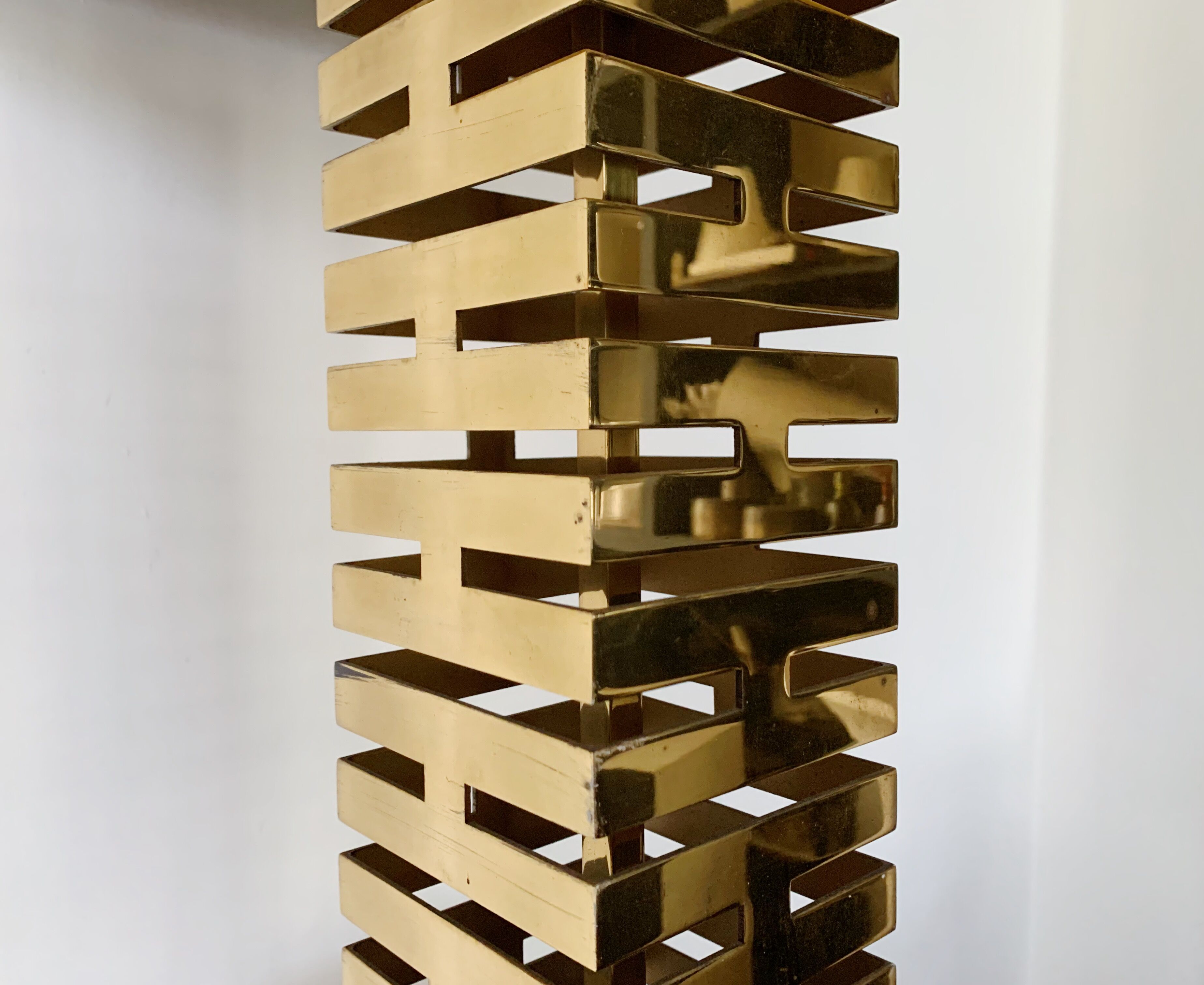 "Building" lamp in brass from the 70s