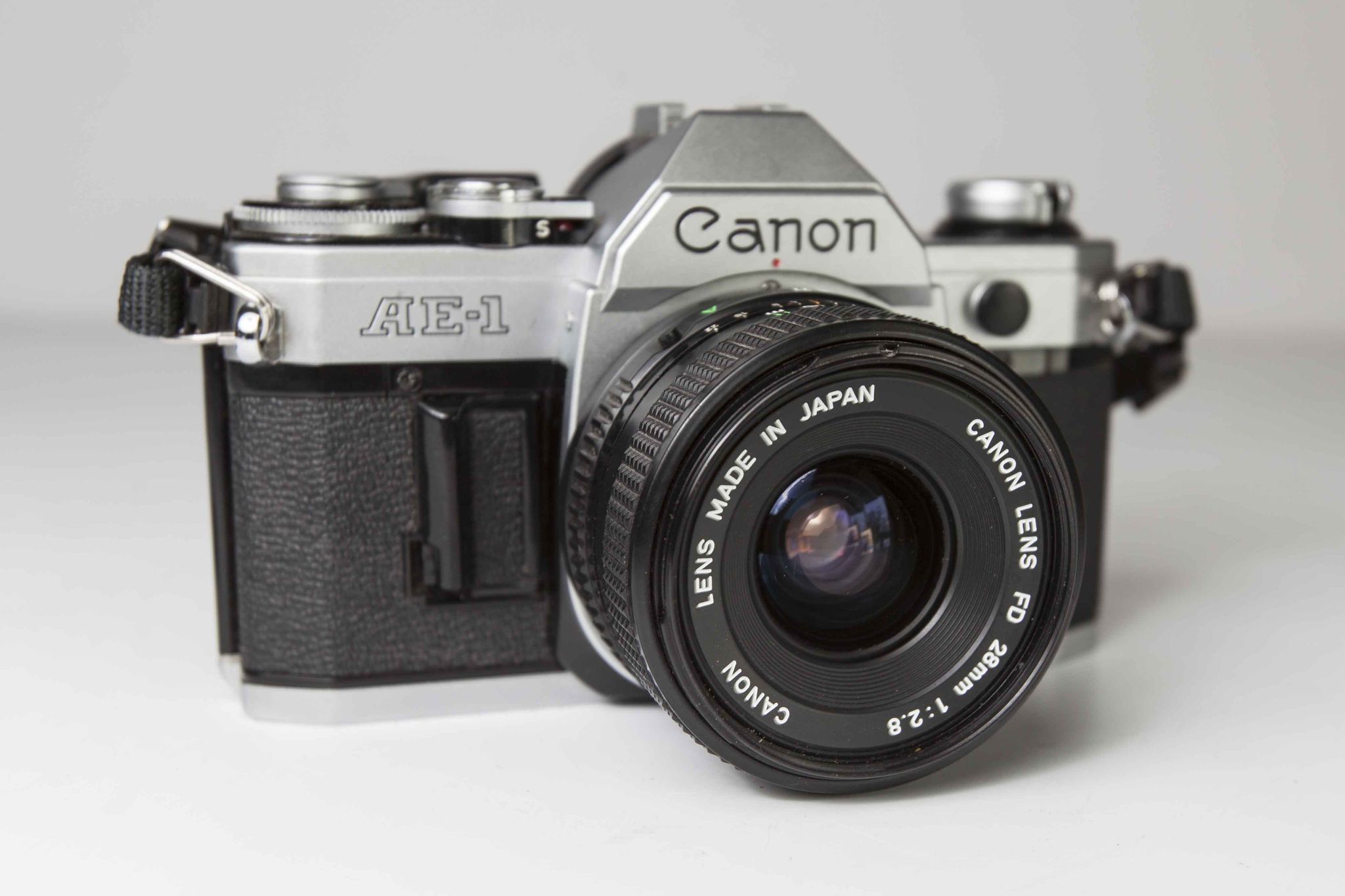 Appareil photo argentique Canon Ae1 Nettoyé testé