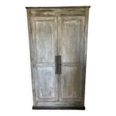 Antique Provençal wardrobe with a patina