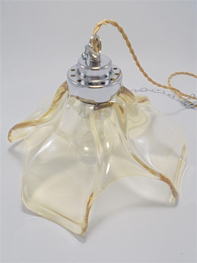 Suspension en verre or