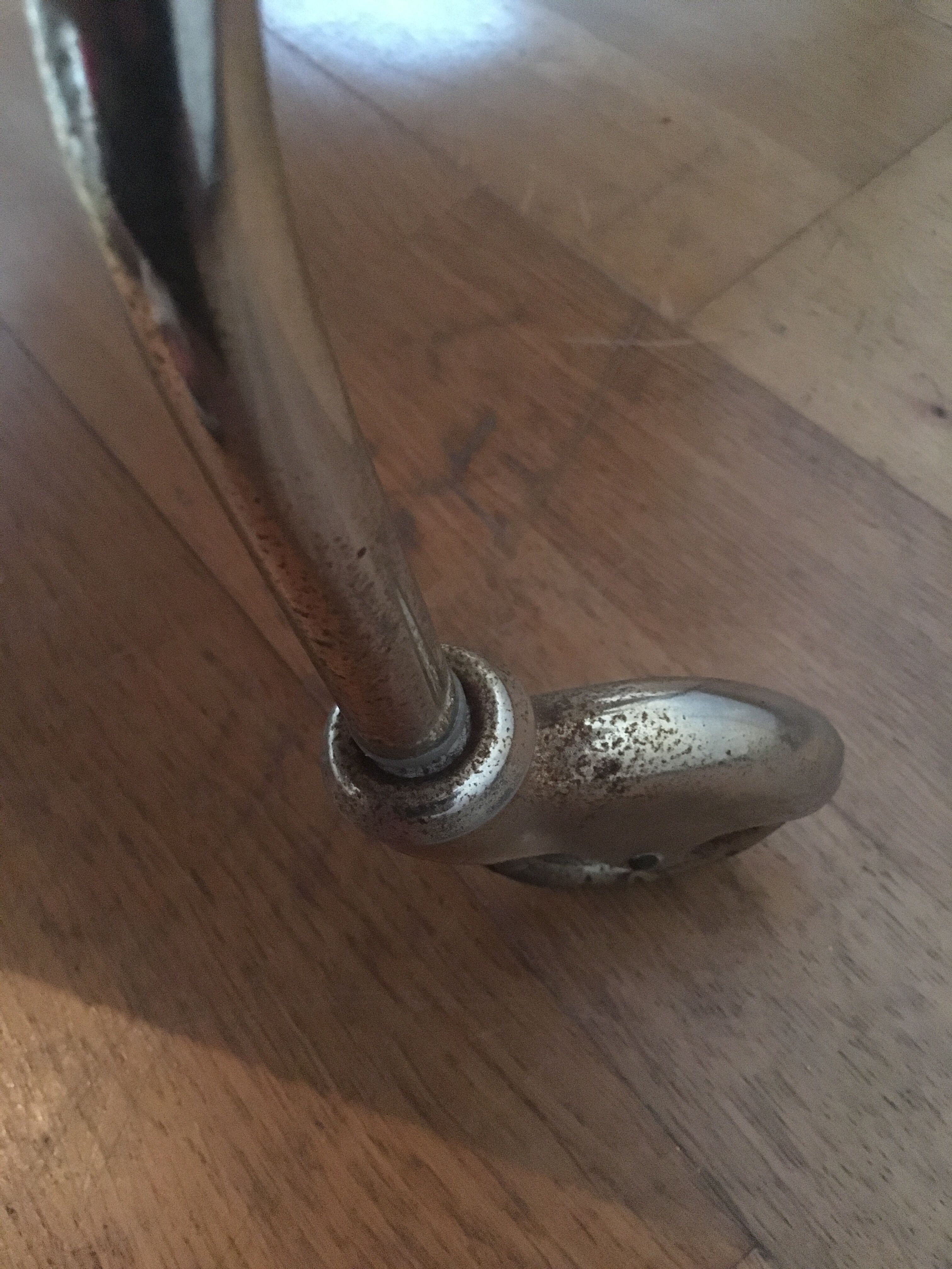 Vintage gold rolling dessert