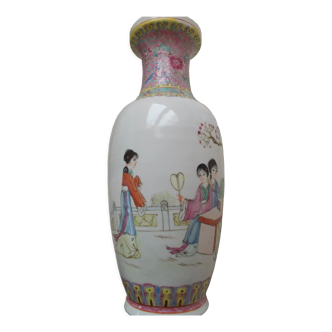 Vase china porcelain family pink handpainted and enameled, chinese women, brand jingdezhen, xx