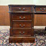 Classic Chesterfield English Desk Partnerdesk