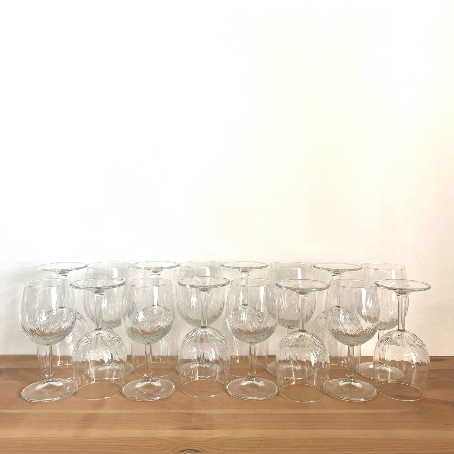 Set of twisted effect glasses - balloon model - vintage