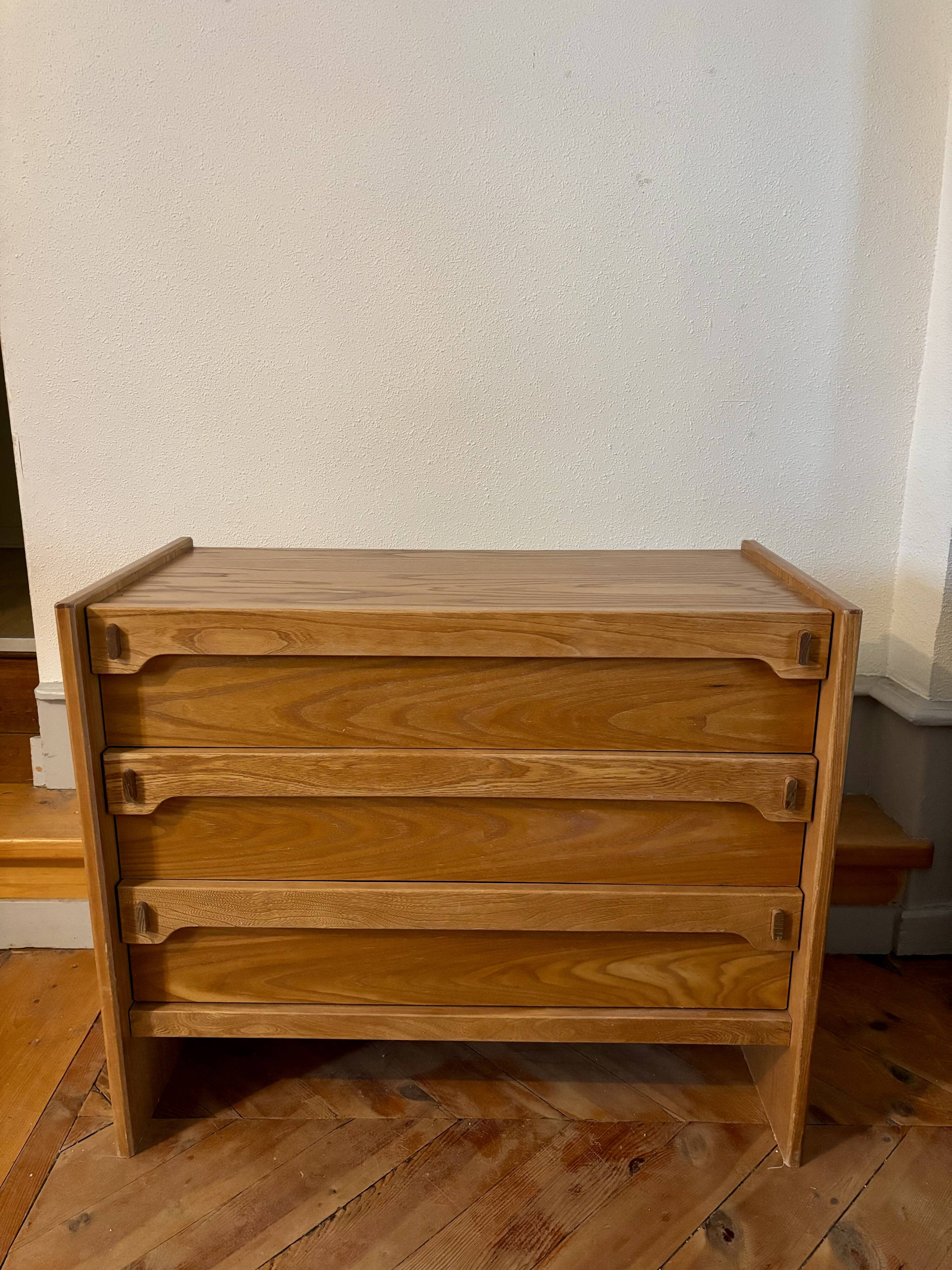 Vintage wooden chest of drawers 1970