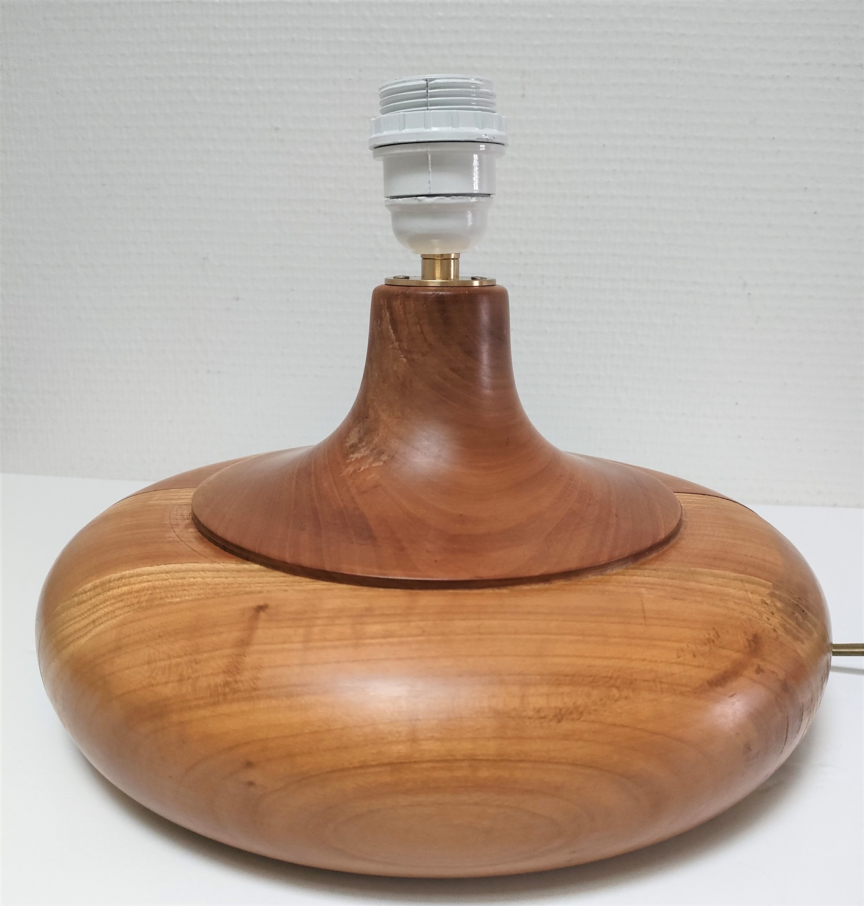 Solid wood lamp foot circular design 90s