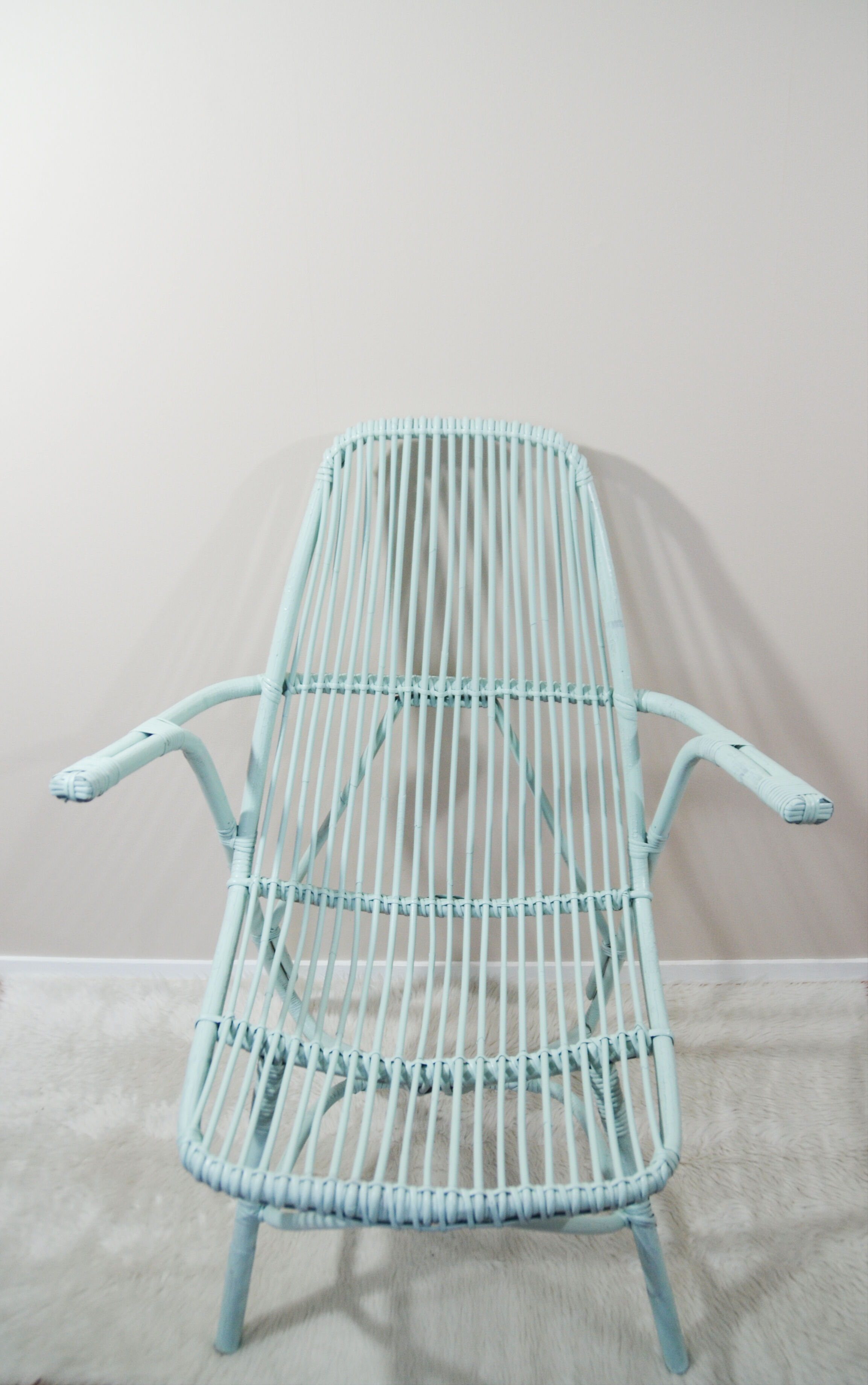 Adult rattan armchair
