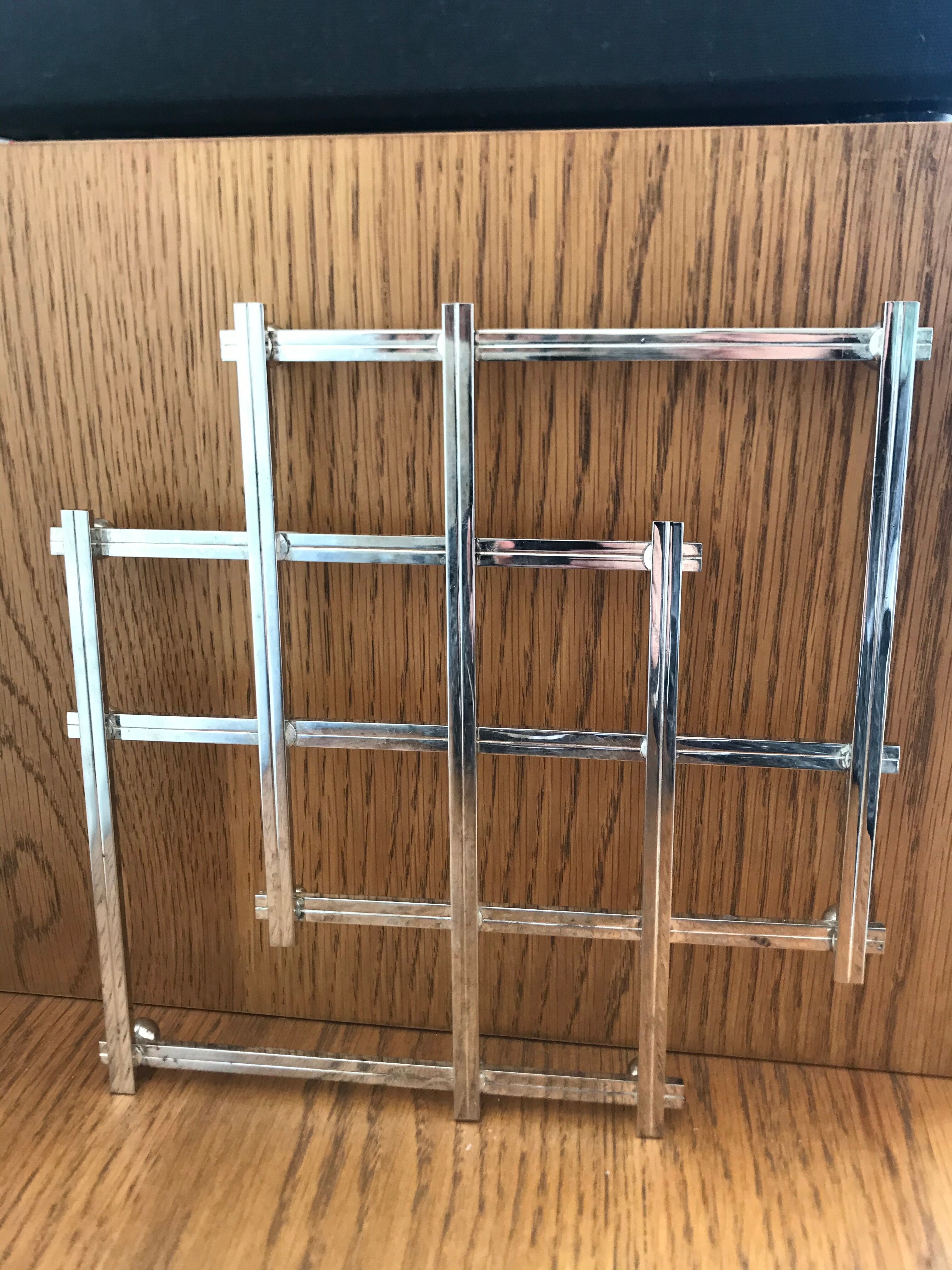 Extendable underside