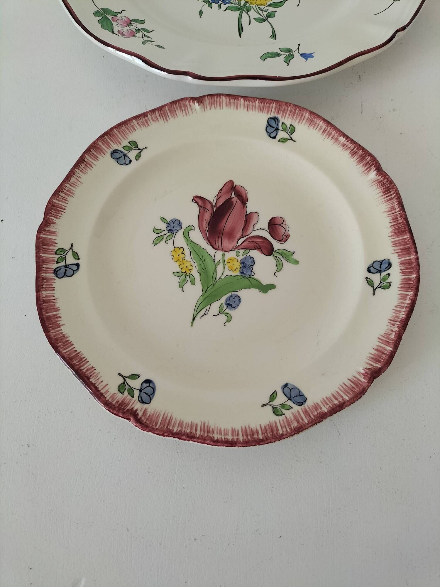 Duo of Gien and K&G Lunéville plates