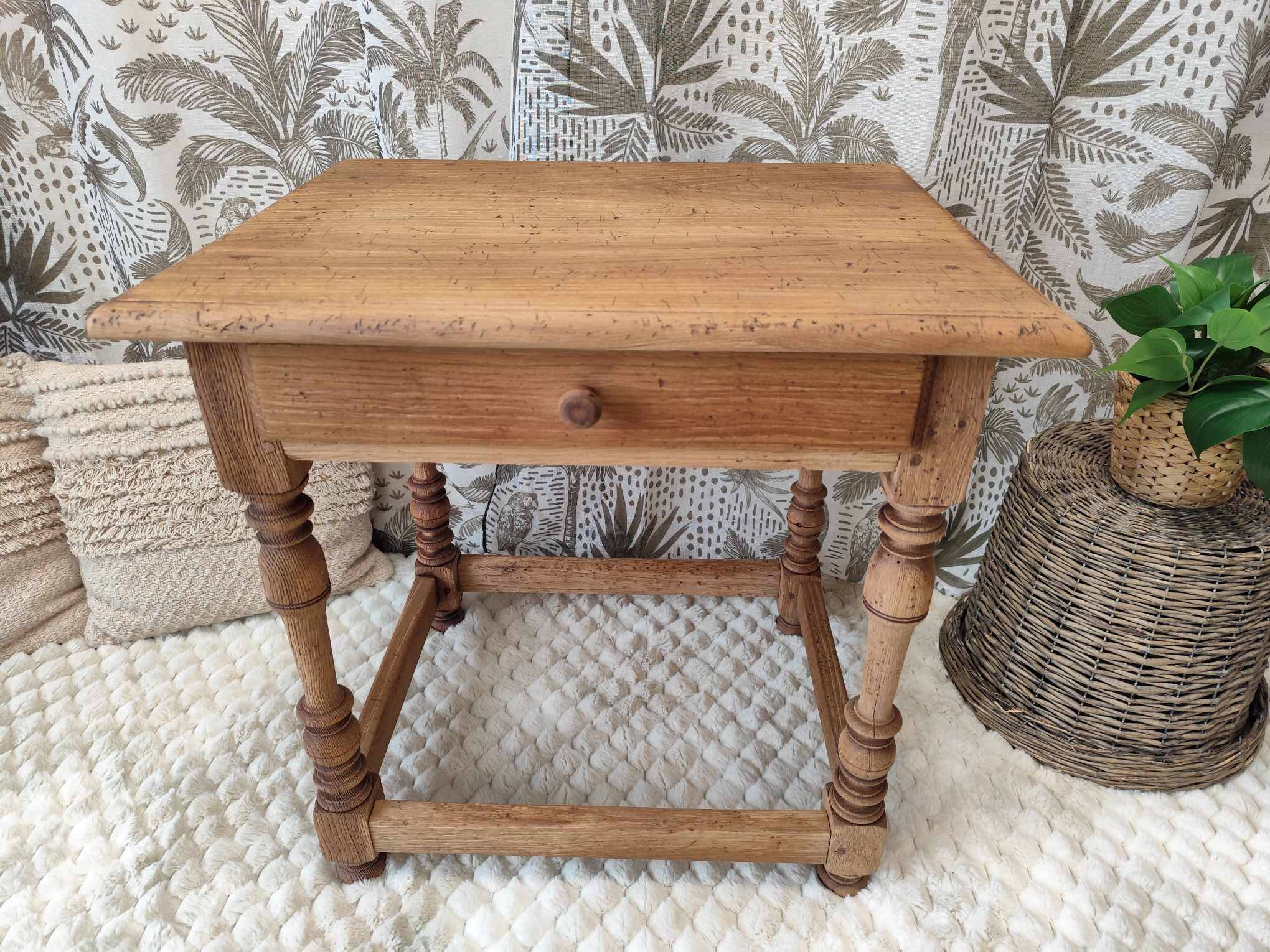 Table de chevet bois