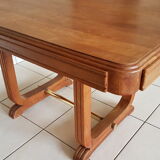 Table of the 1930s
