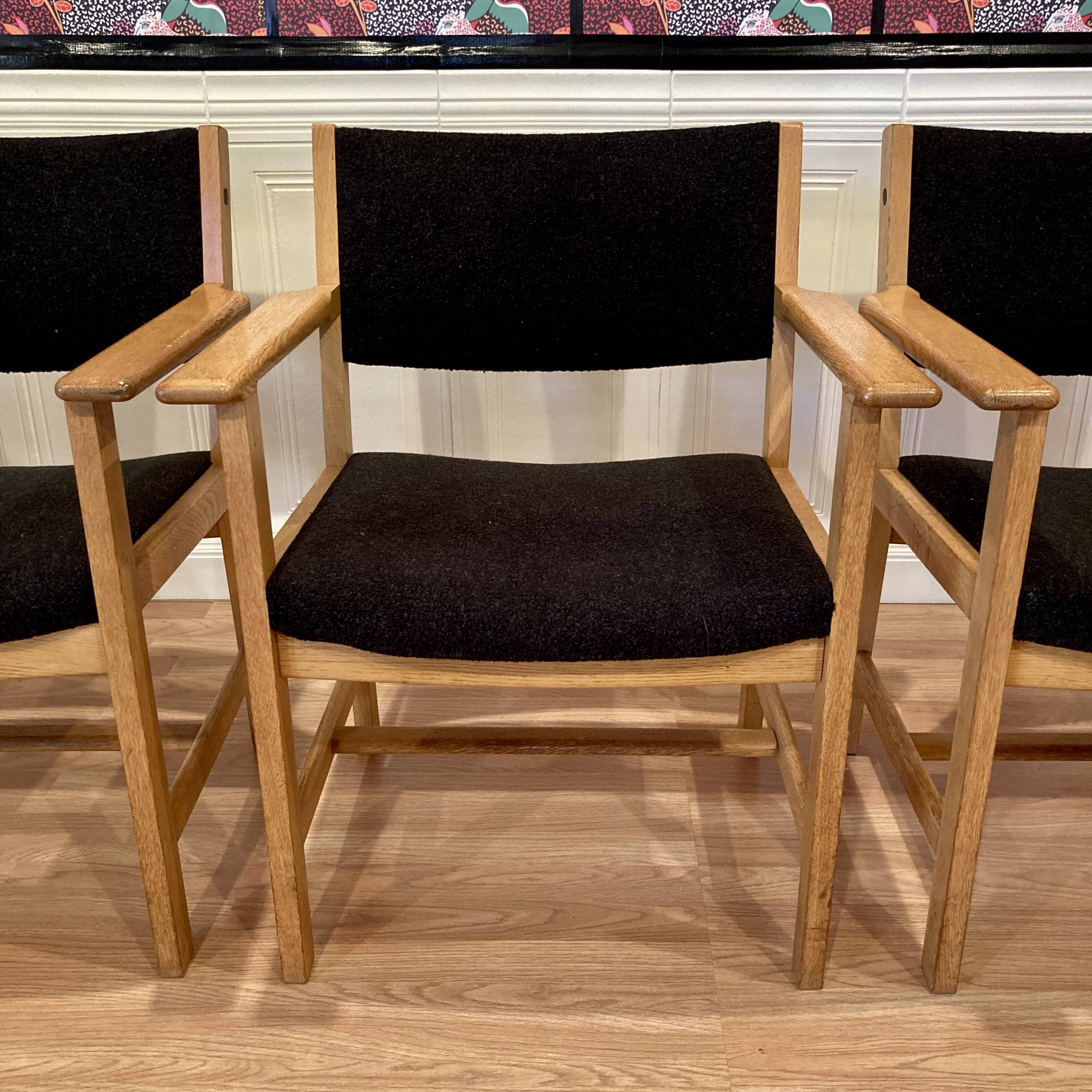 Set of 4 armchairs stamped Hans Wegner "Scandinavian design" 1960.