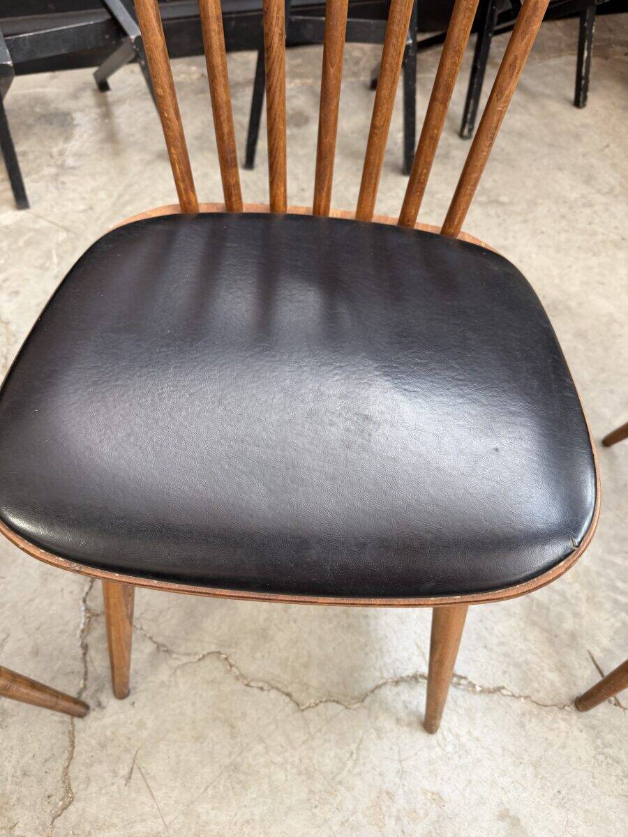 Suite de 4 chaises « Baumann » pour Henri Julien
