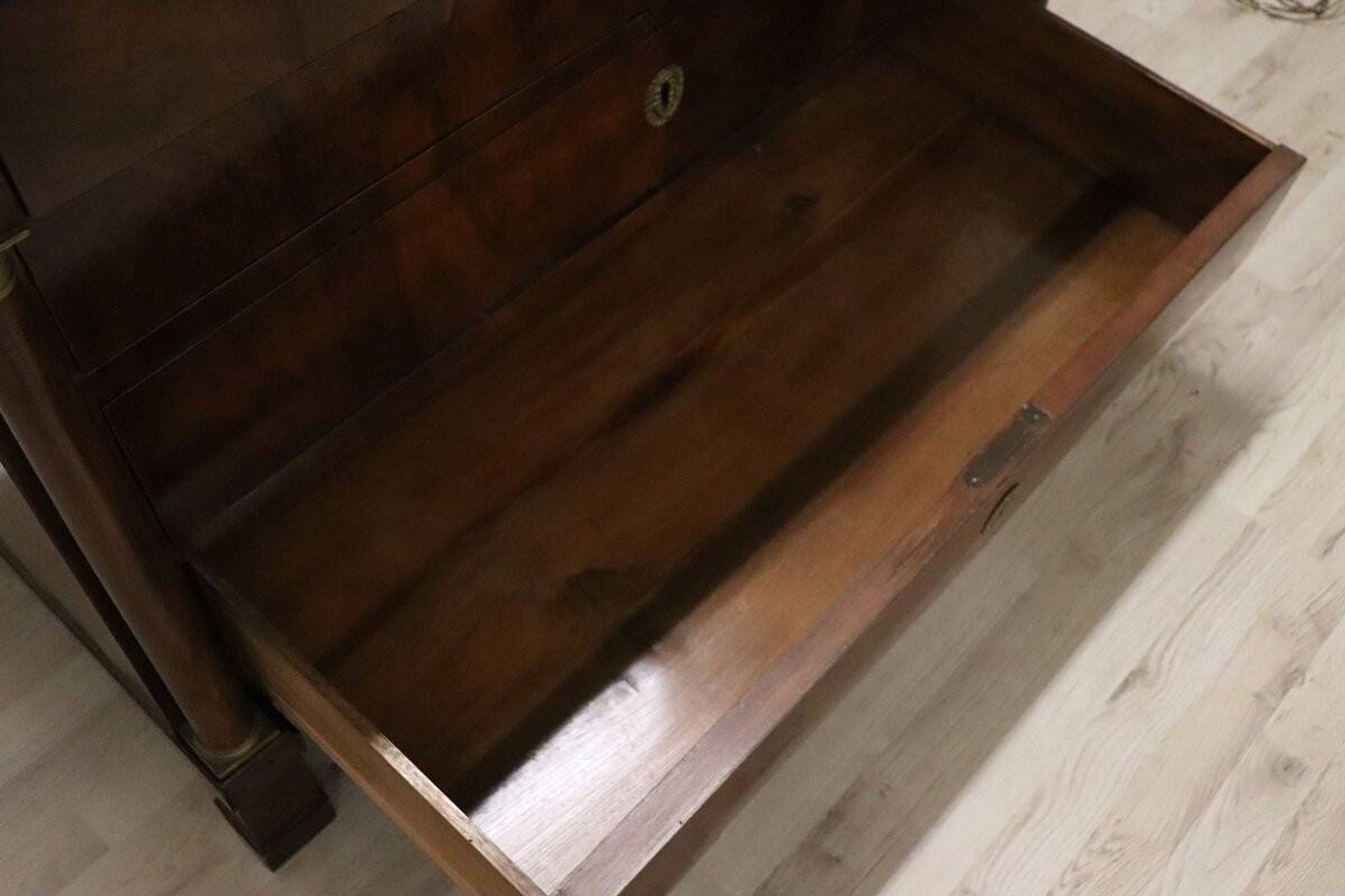 Antique Empire Chest Of Drawers In Walnut, Italy Early 19th Century