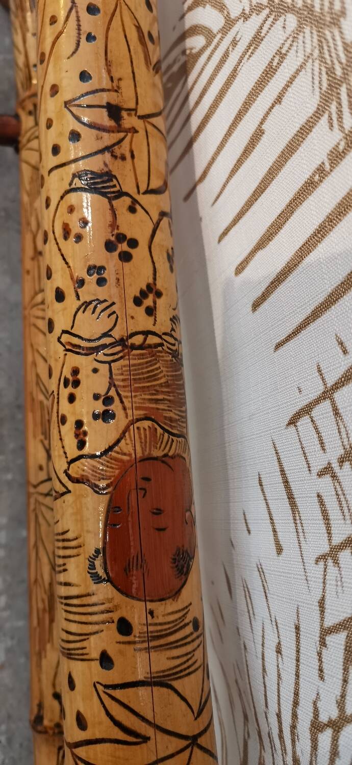 Bamboo wall-mounted locker