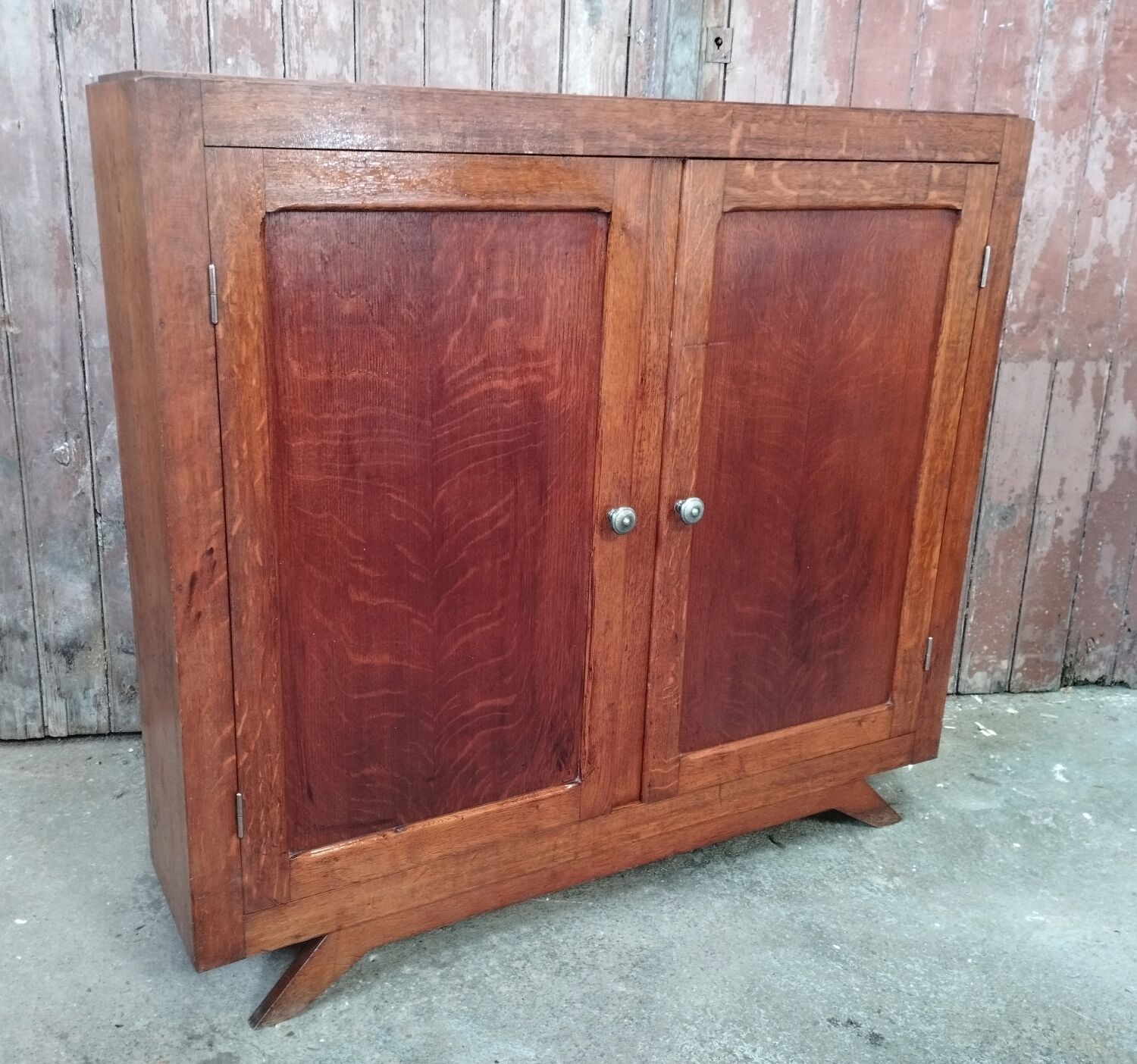 Vintage console sideboard with compass feet