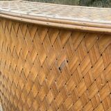 Bar and stools in rattan and chestnut