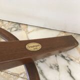 Baumann parrot coat hanger