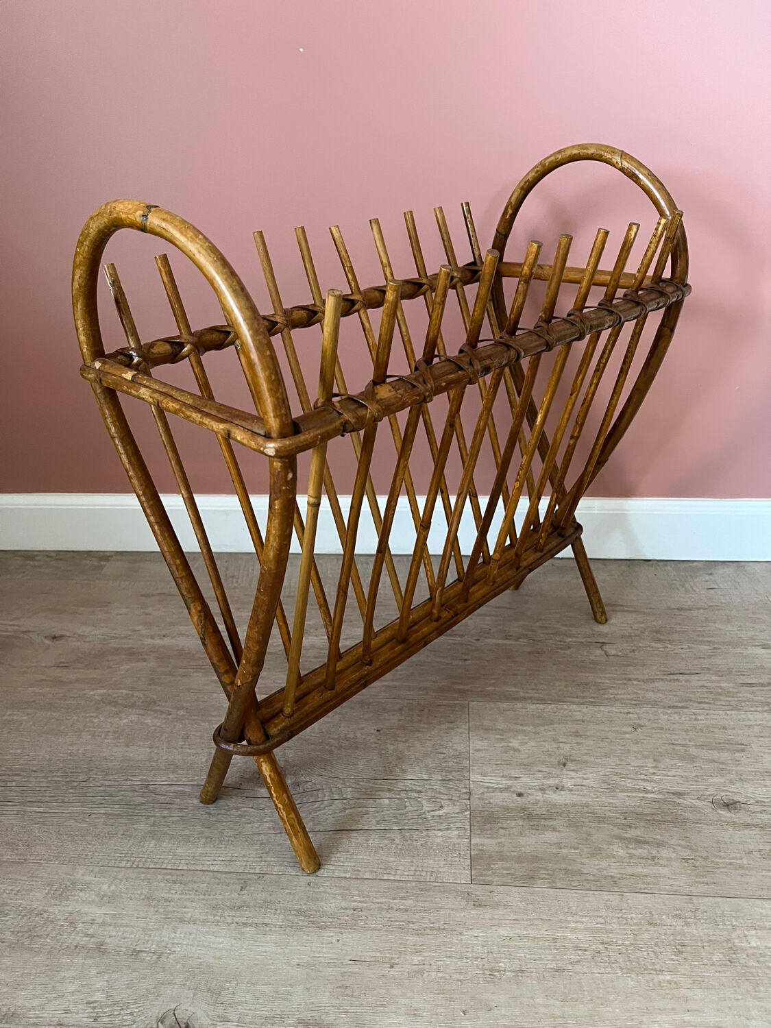 Rattan wicker magazine rack