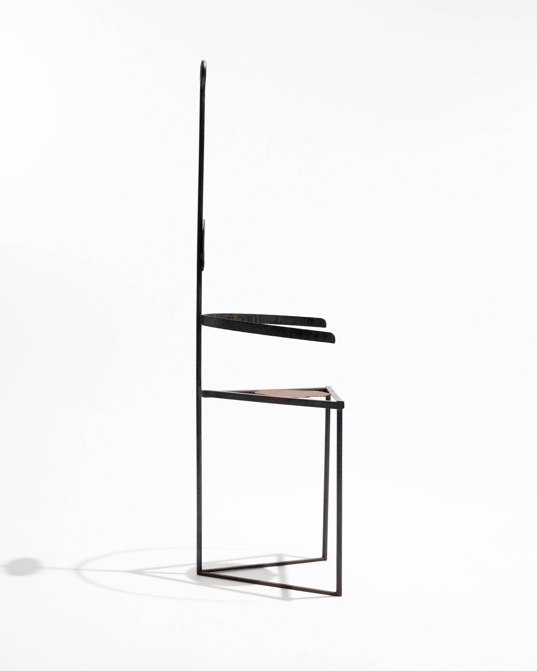 Chaise sculpturale en acier, 1980s