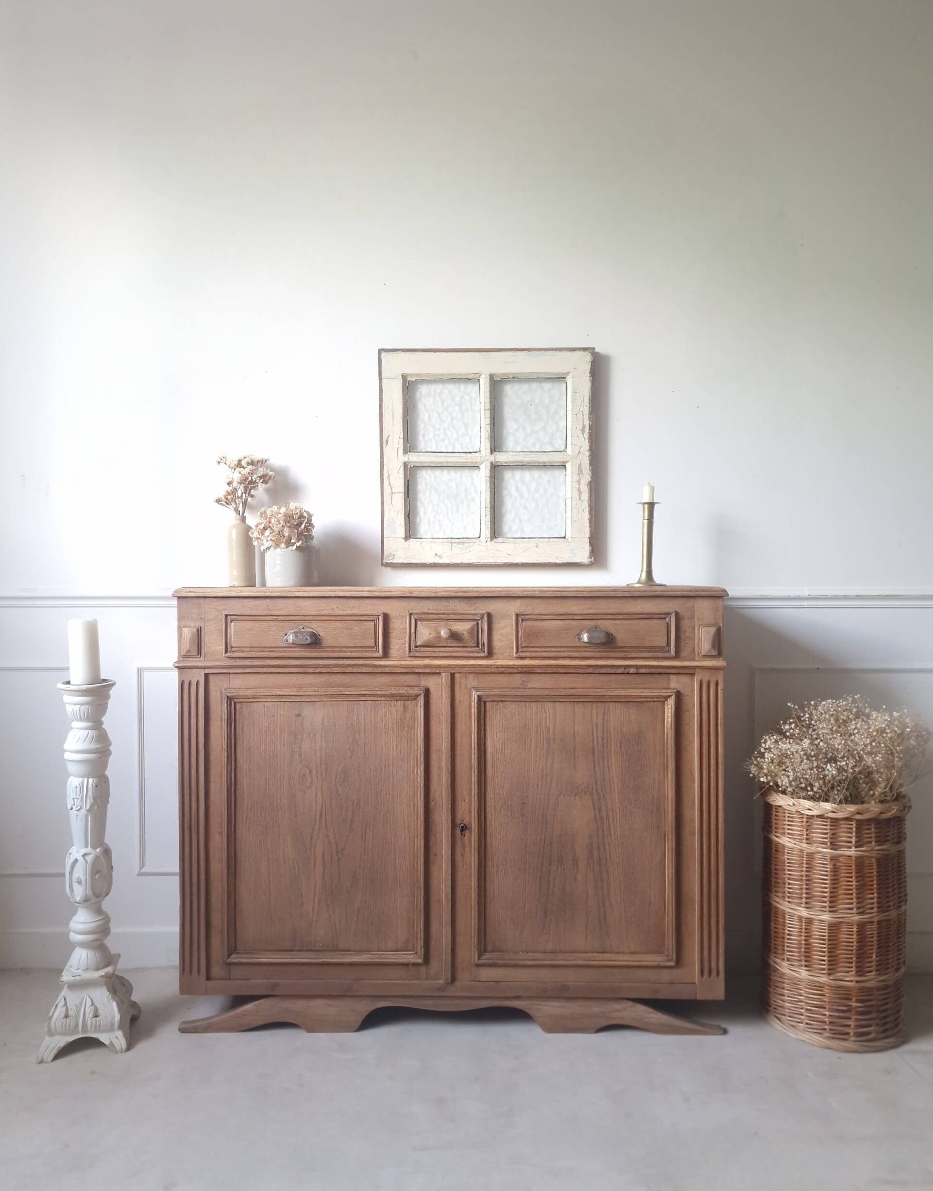 Old buffet