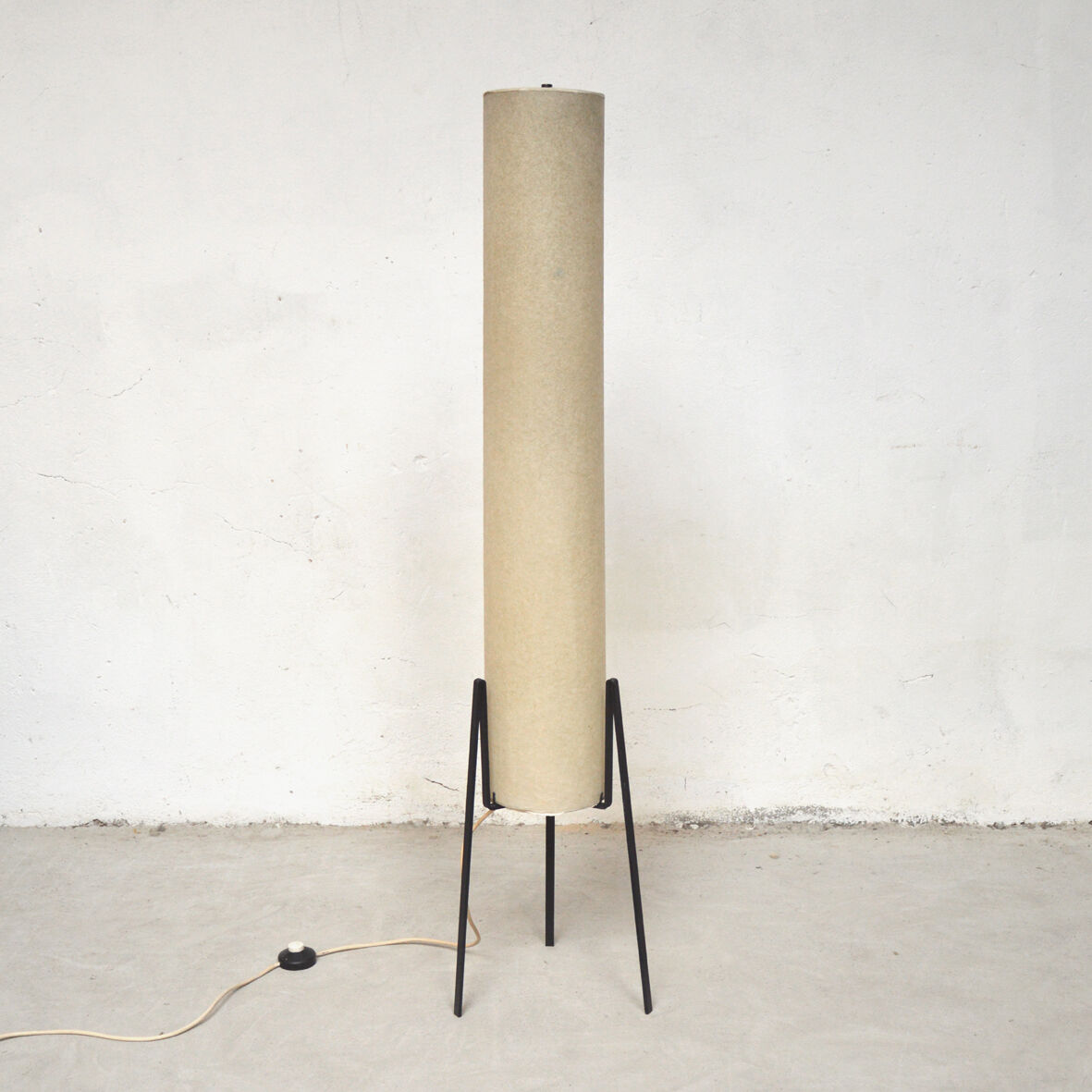 Metal tripod lamppost, 1960