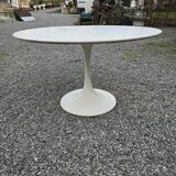 Tulip foot table from the 70s, 120cms in diameter
