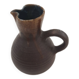 Artisanal jug with flamed interior