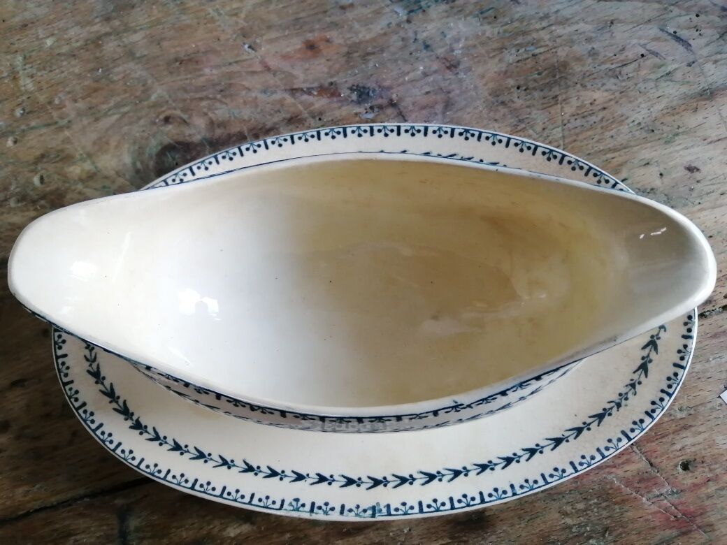 Carlos Vintage Antique Porcelain Saucière