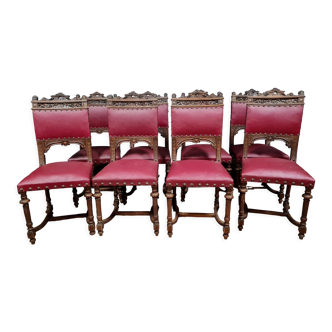 Series of 8 Renaissance walnut chairs circa 1850