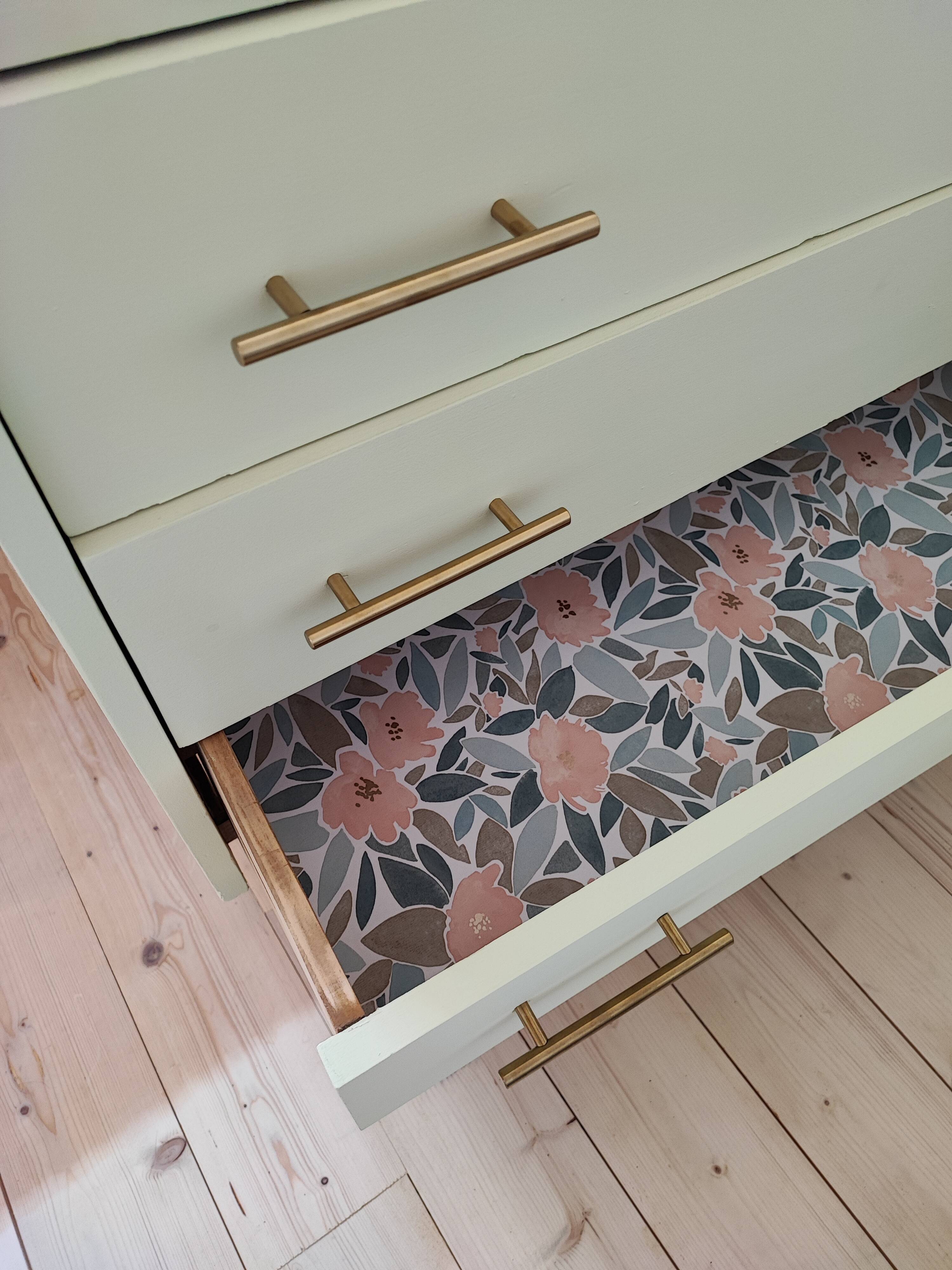 Vintage verbena chest of drawers