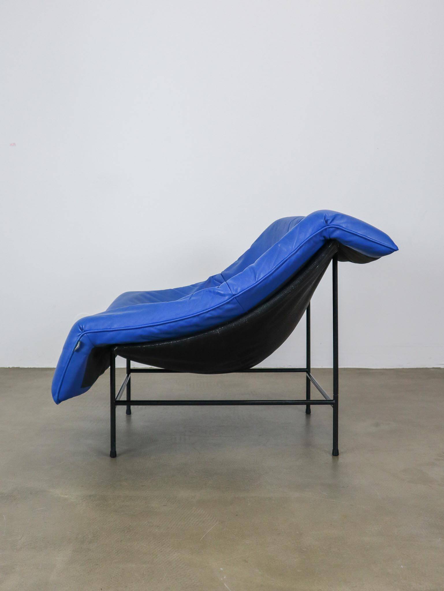 Vintage blue leather Butterfly armchair by Gerard van den Berg for Montis