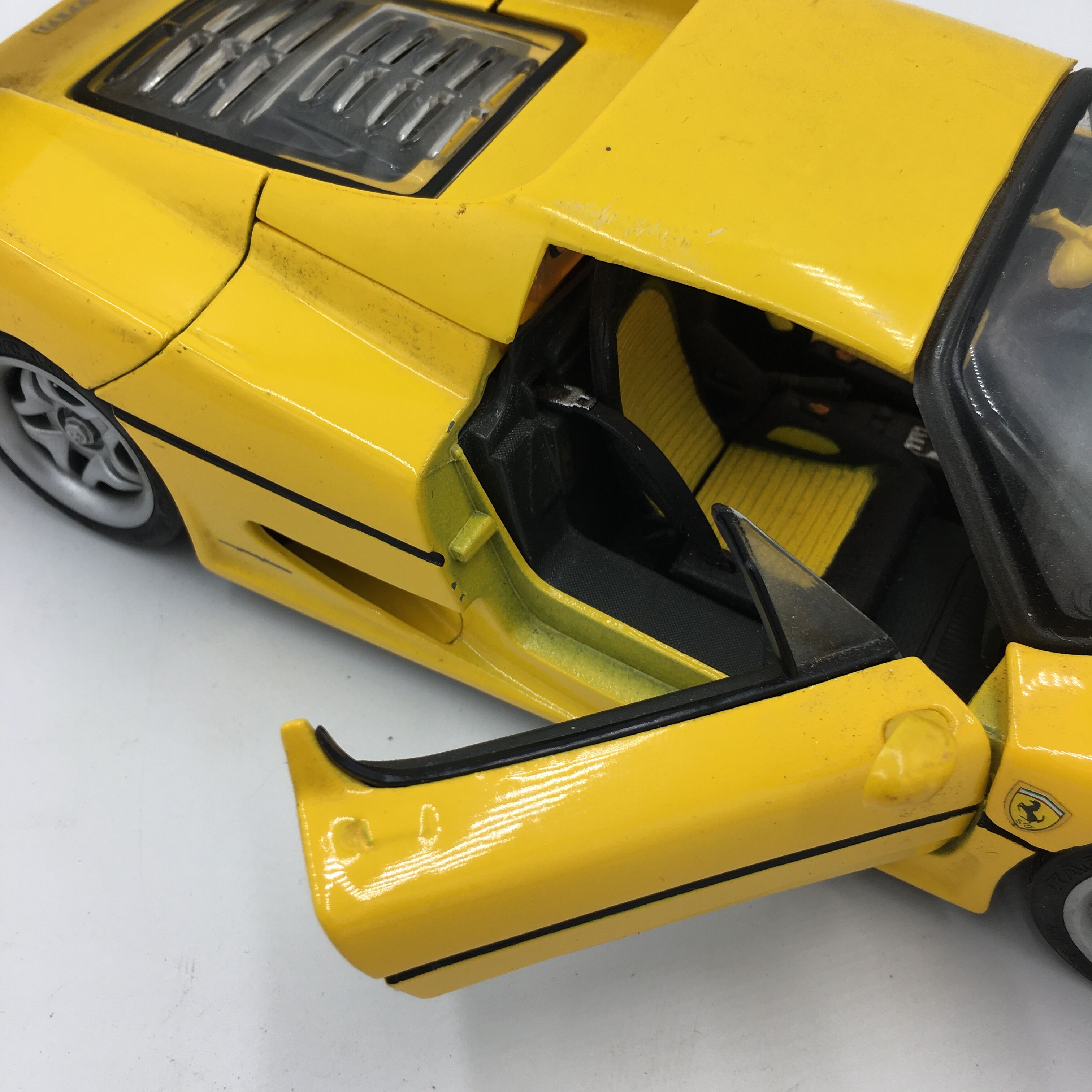 Metal car 1/18 Maisto Ferrari F50