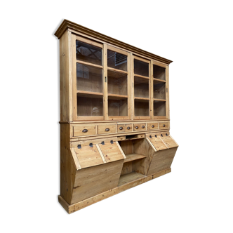 Meuble de grainetier