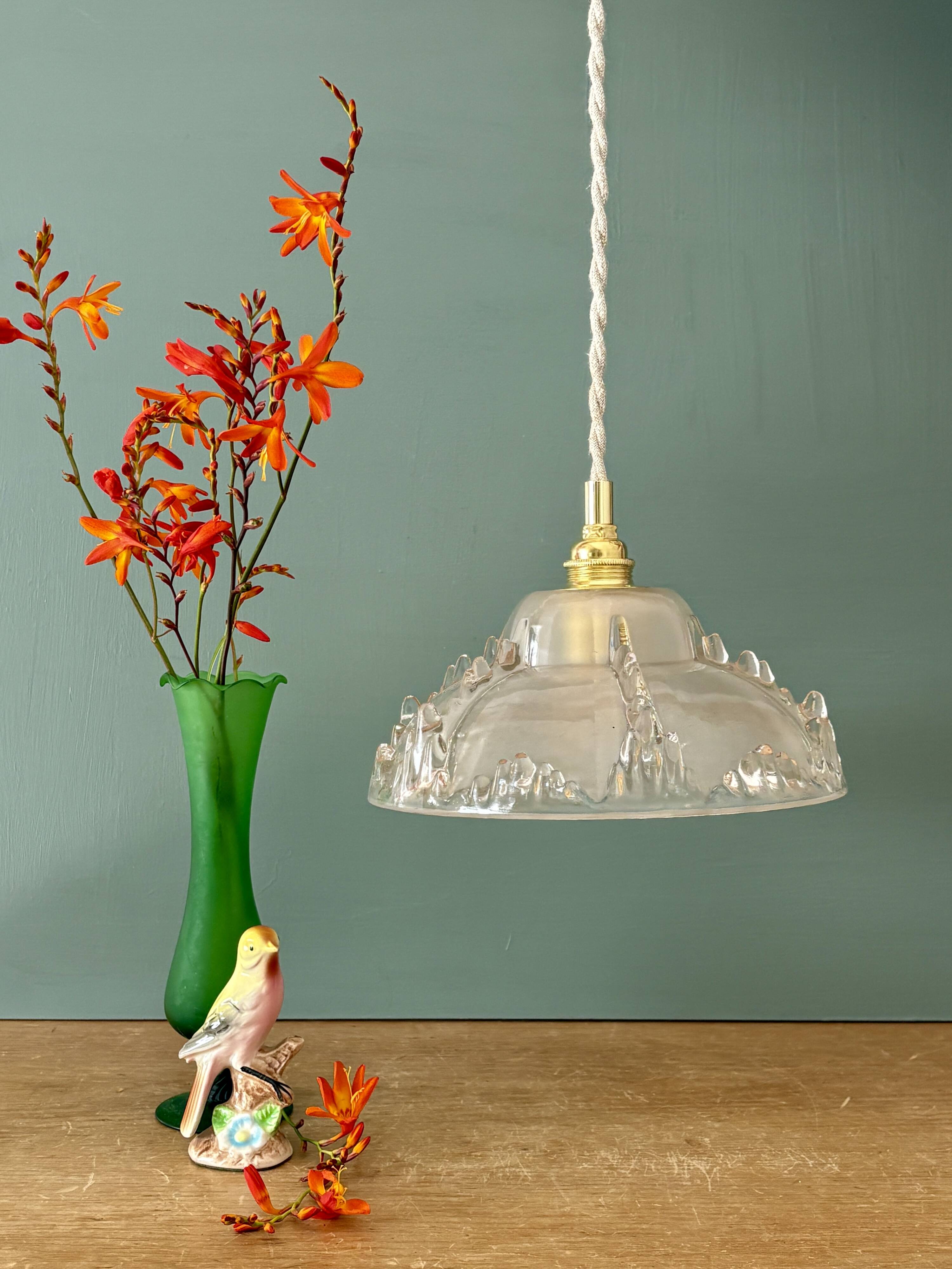 Vintage frosted glass pendant light (DF1)