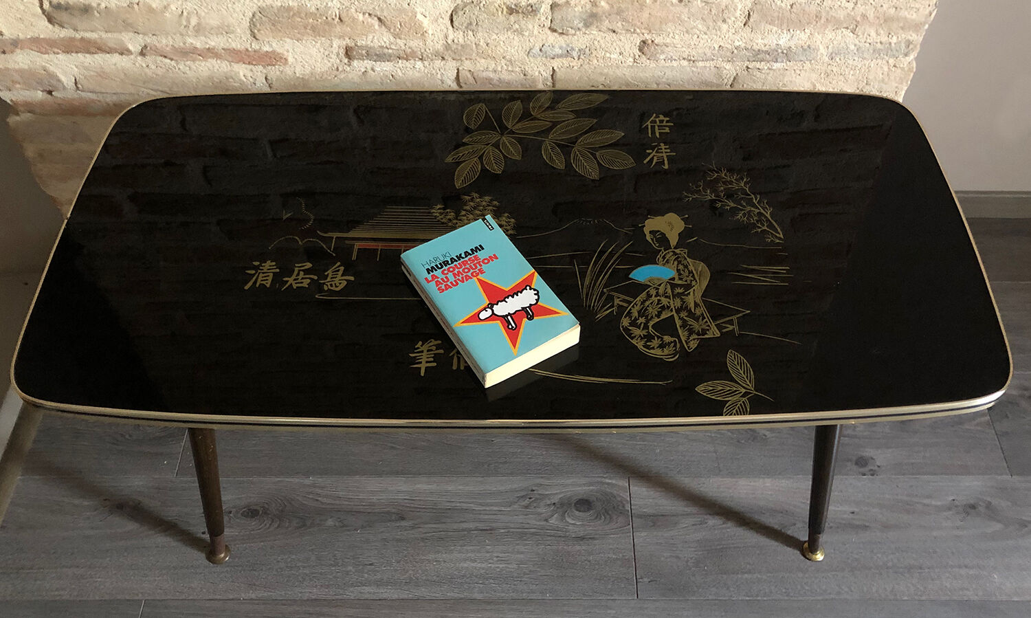 Coffee table years 50 with japanese motif