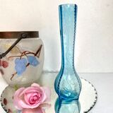 Vase en verre ancien